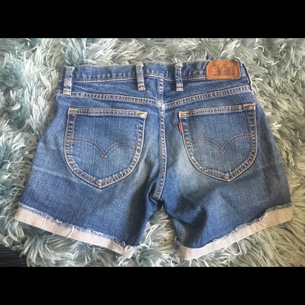 Levi’s midrise shorts